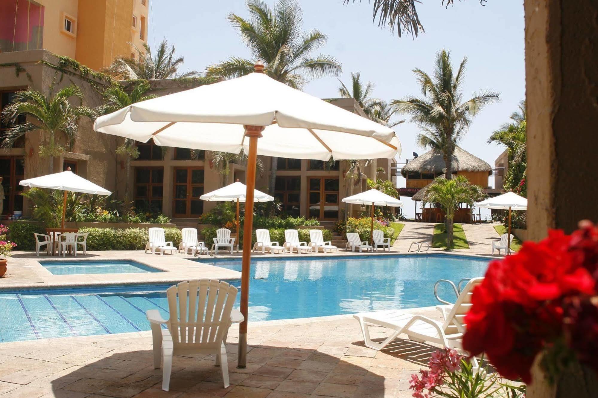 Villas El Rancho Green Resort 마사틀란 외부 사진